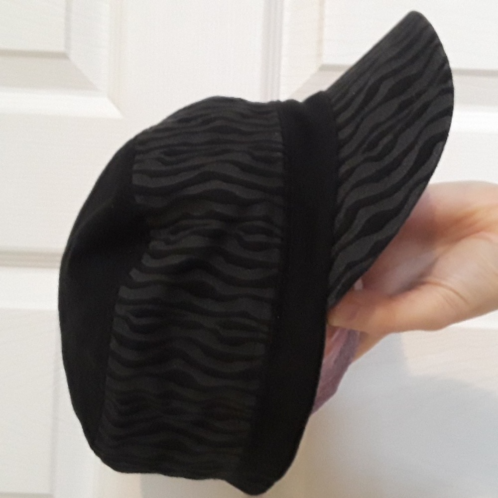 Y2K Rocawear grey / black lined baseball cap Rare! Two tone tiger / zebra Unisex